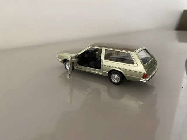 Miniatura Ford Belina II Prata - Colecionável - Foto 5