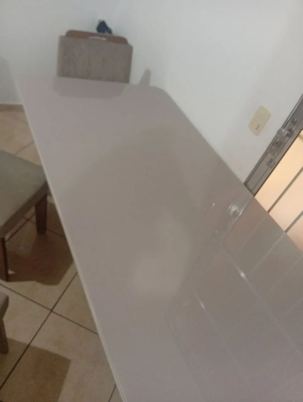 Mesa de jantar com 05 cadeiras .  - Foto 5