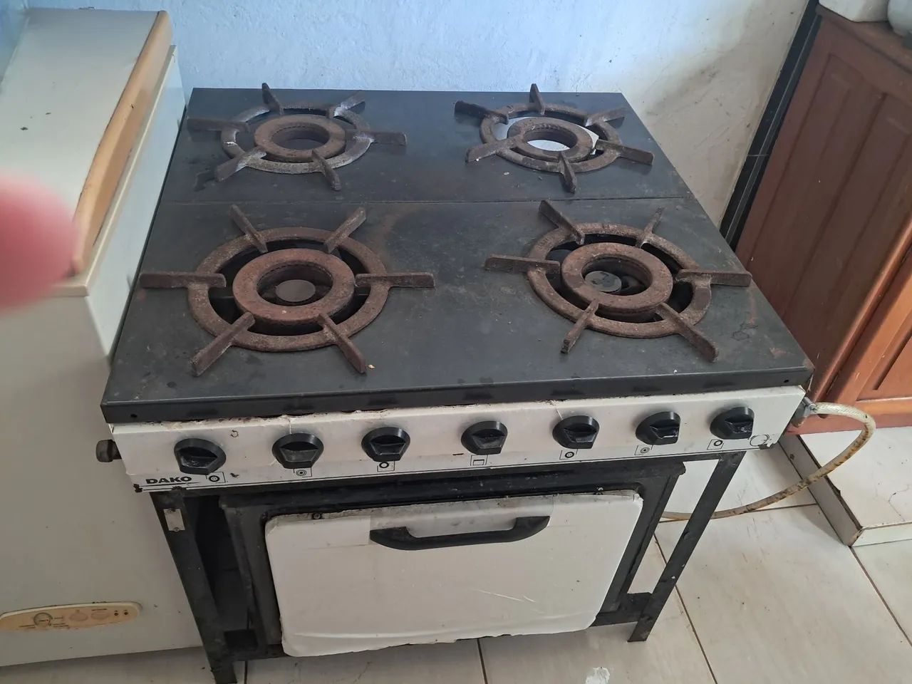 Para vender. Usado, porém conservado.