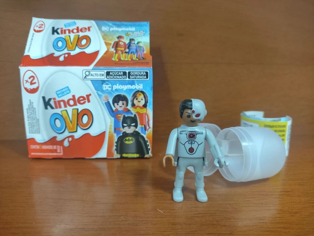 Ciborgue (Cyborg) - Kinder Ovo coleção DC Playmobil 