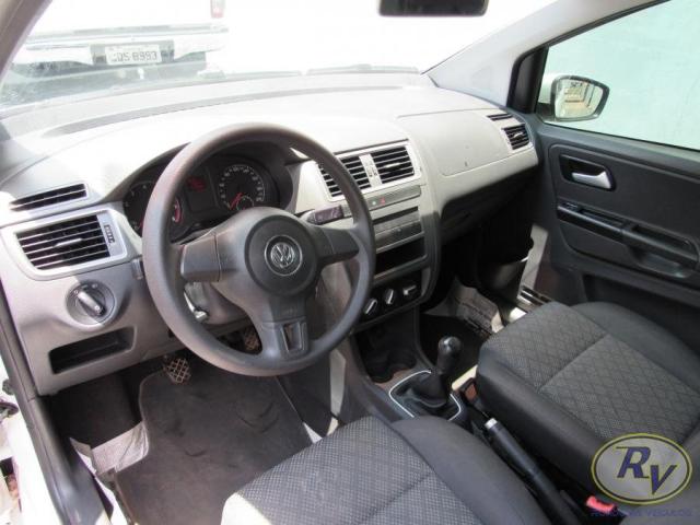 VOLKSWAGEN FOX 2014/2015 1.0 MI TRENDLINE 8V FLEX 4P MANUAL - Foto 3