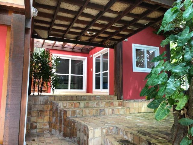 Casa 3/4 Praia do Forte, na beira da lagoa Aruá, contato direto com a natureza - Foto 4