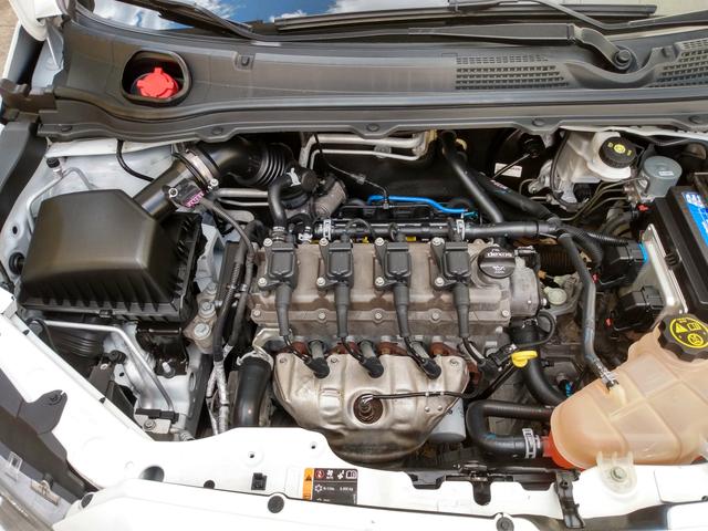 Chevrolet Onix - Foto 4