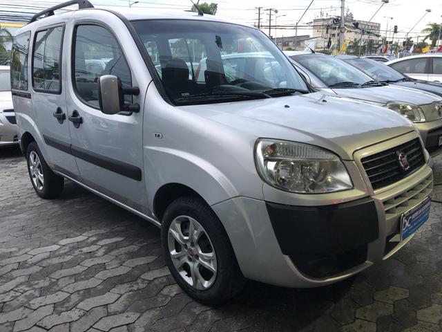 Fiat Doblò 1.8 2016 7 lugares impecável toda revisada - Foto 2