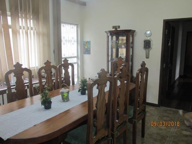 Rm imóveis vende. casa no melhor ponto do bairro, rua plana, casa estilo colonial, janelas - Foto 6