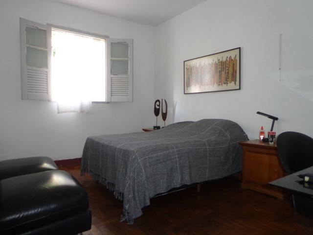 Excelente casa com 04 quartos - Foto 12