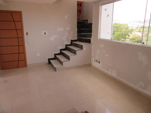 RM Imóveis vende excelente cobertura no Padre Eustáquio, prédio novo, final de obra, pouco