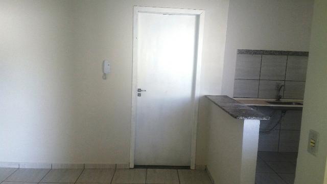 Apto Village Primavera, preço já incluso condomínio e água, 1 quarto sendo suíte - Foto 5