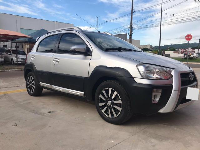 Etios cros 2014