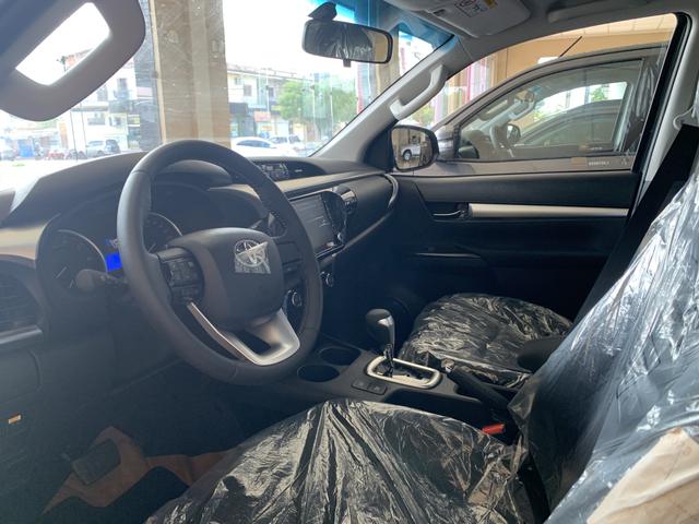 Hilux SR CD 4x4 Diesel OKM - Foto 13