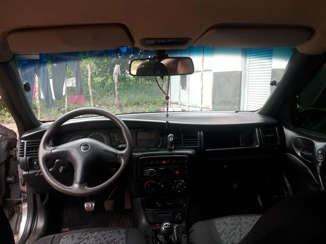 Vendo' Vectra 2.0 .97 atrasado 8.500 ou em dias9.300 - Foto 5