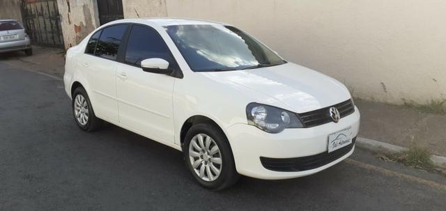 Polo Sedan 2011/12 - Foto 2