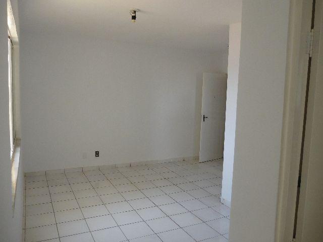 Apartamento Condomínio Jardim Vitória 2º Andar - Foto 6