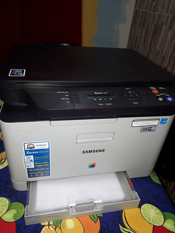 Impressora Samsung Laser colorida multifuncional