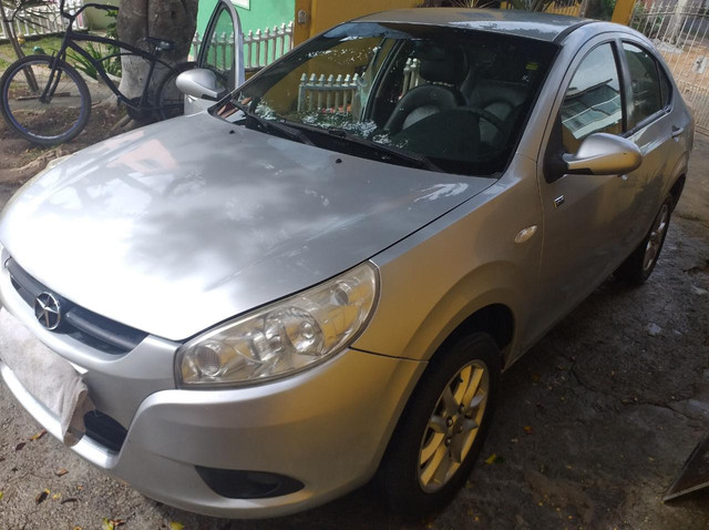 Jac J3 Sedan 2012 Única Dona 105.000 Km Raridade Particular x Particular