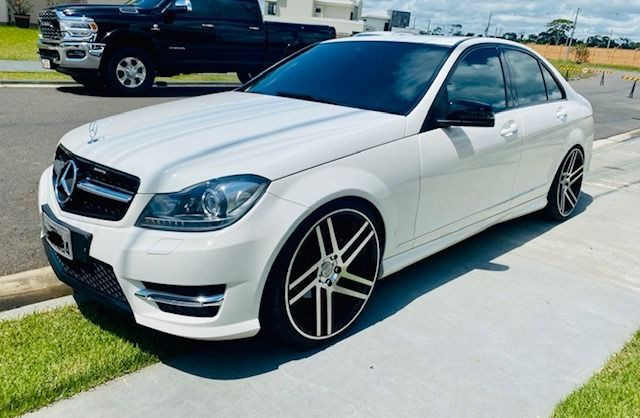 Mercedes-Bens C 200 - Foto 2