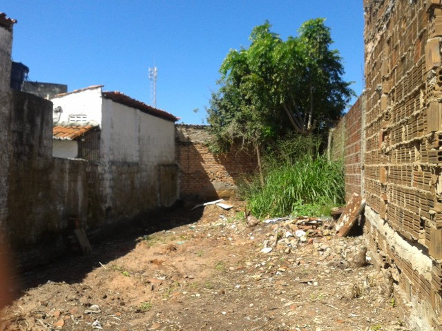 Vende-se Terreno no bairro do Alecrim em Natal RN - Foto 2