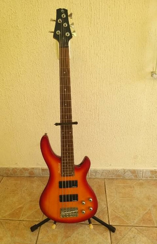Baixo Strinberg Ativo 5 cordas