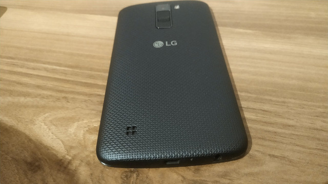 LG K10 16gb seminovo com carregador novo - Foto 2