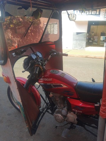 TUK TUK