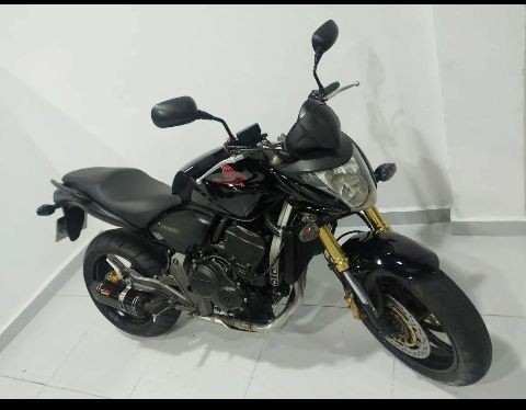 HONDA CB HORNET