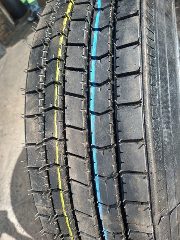 Pneu 275/80R22.5  / 275 80 R 22.5 recapado - Foto 4