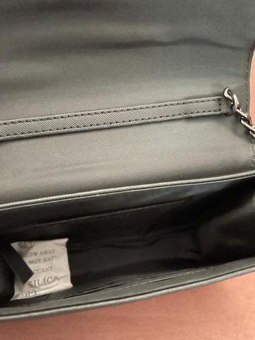 guess bolsa serial numbers