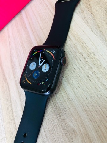 Apple Watch Série 5 GPS + CELULAR