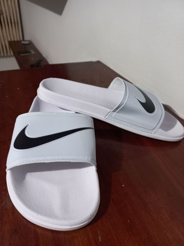 chinelo nike 36