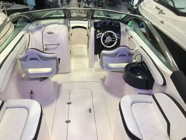 Lancha Focker 240  - Foto 3