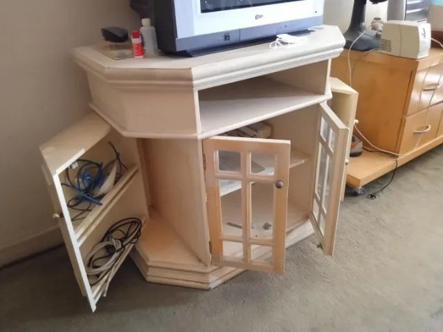 Rack Antigo c/ 4 portas e 1 nicho em Madeira Bege 80 cm x 90 cm x 56 cm - Foto 4