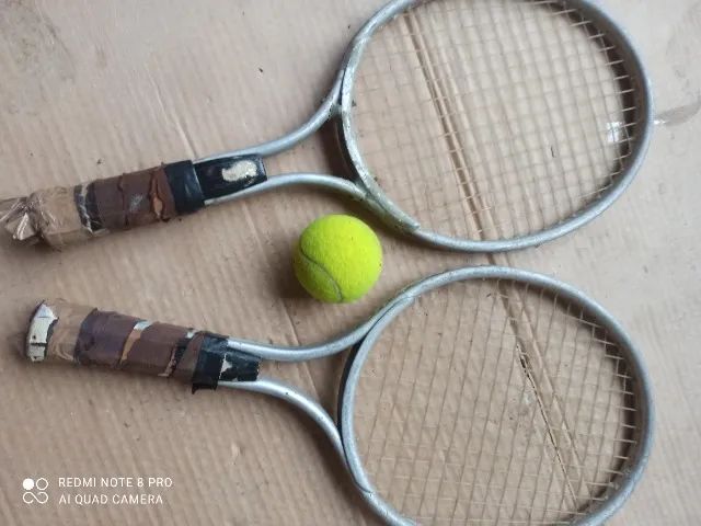 um  par  de  raquetes   de alumínio  - Foto 2