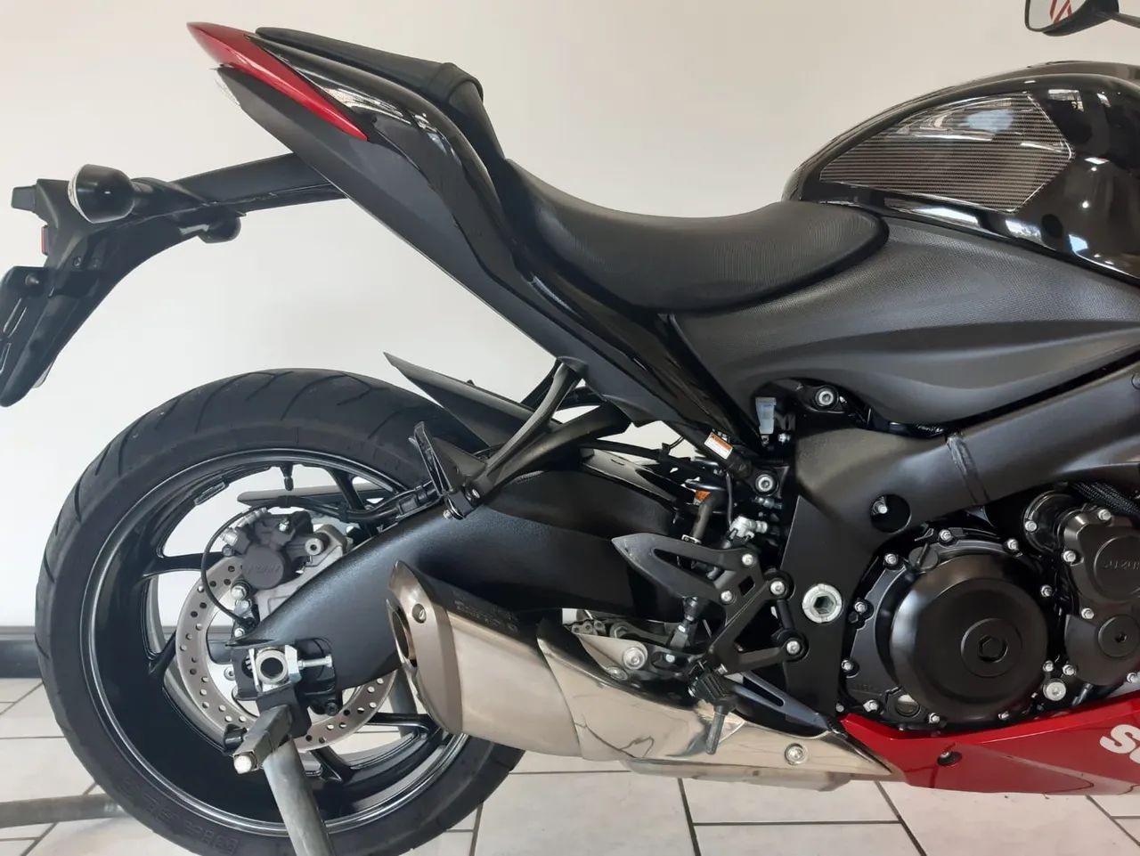 Gsxs f 1000  nova  11mil  km - Foto 8