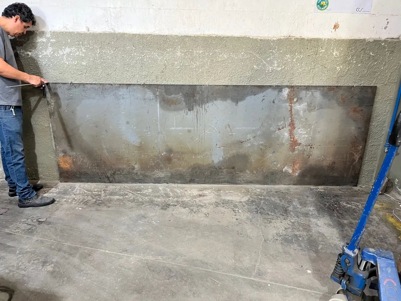 Chapa de ferro 404 x 101cm. por 1,2cm. de espessura - Foto 2