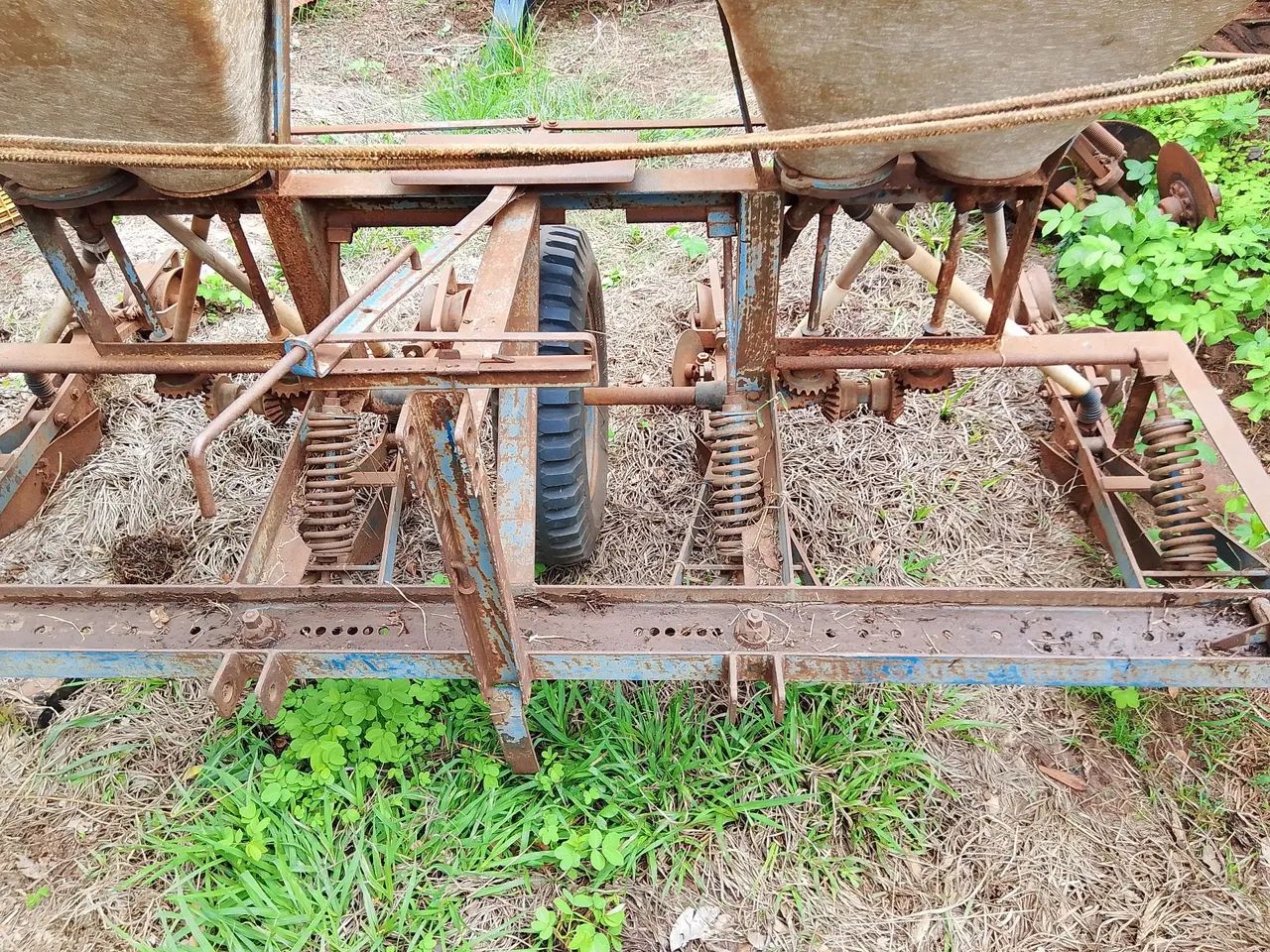 Plantadeira 4 linhas  - Foto 5