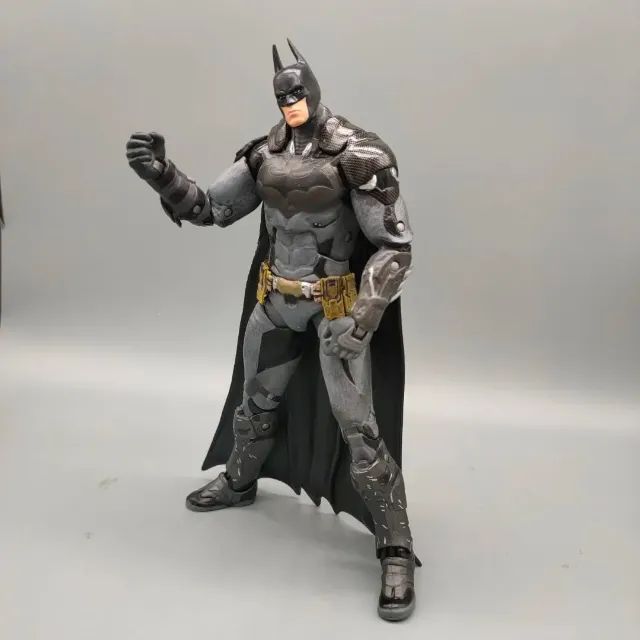 Batman  Cavaleiro Brindado DC Colecionavel Articulado