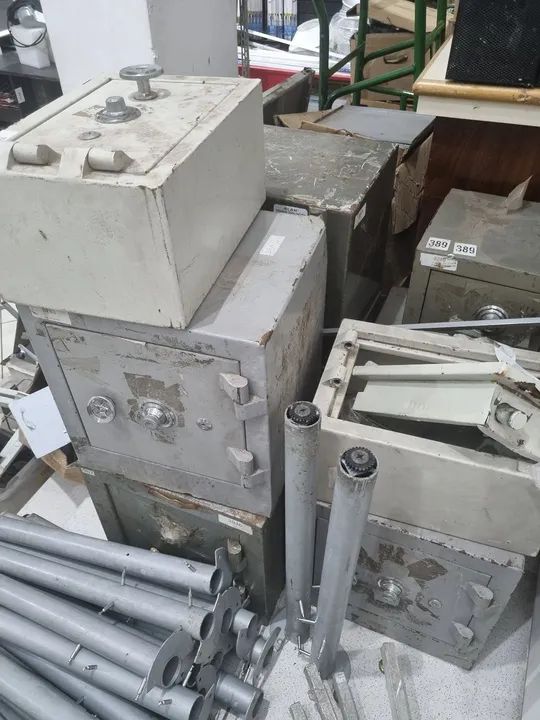 Cofres usados a partir de R$99