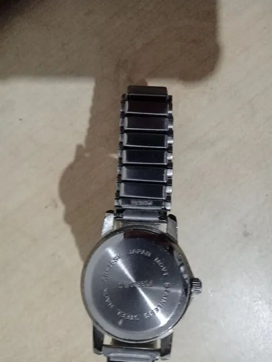 Relógio  Quartz feminino.