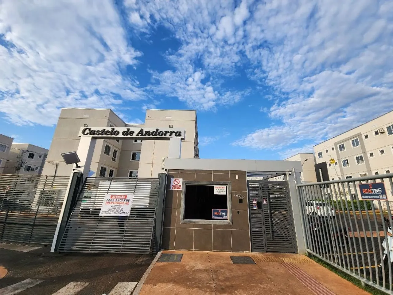 Alugo apartamento próximo ao UFMS