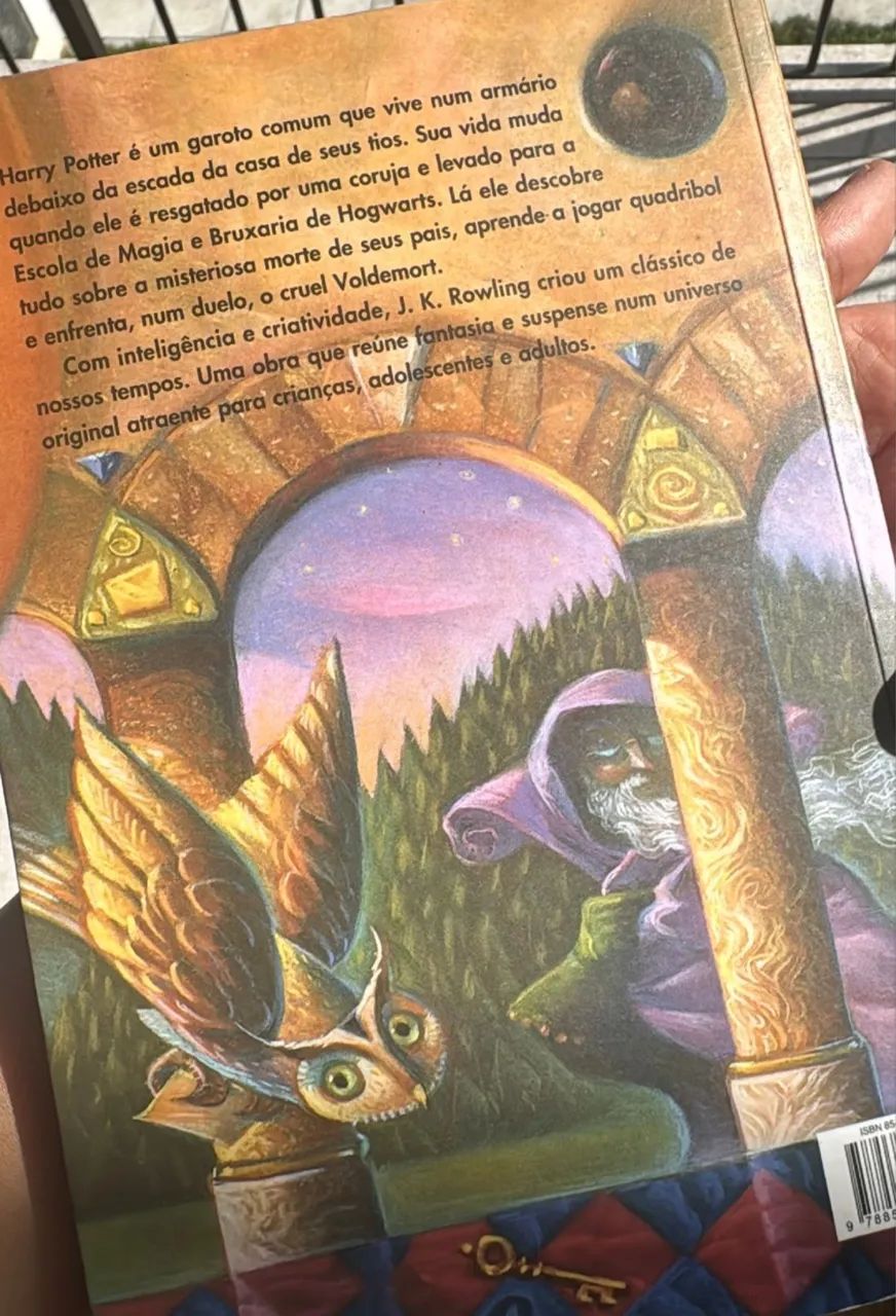 Livro: Harry Potter e a pedra filosofal - Foto 2