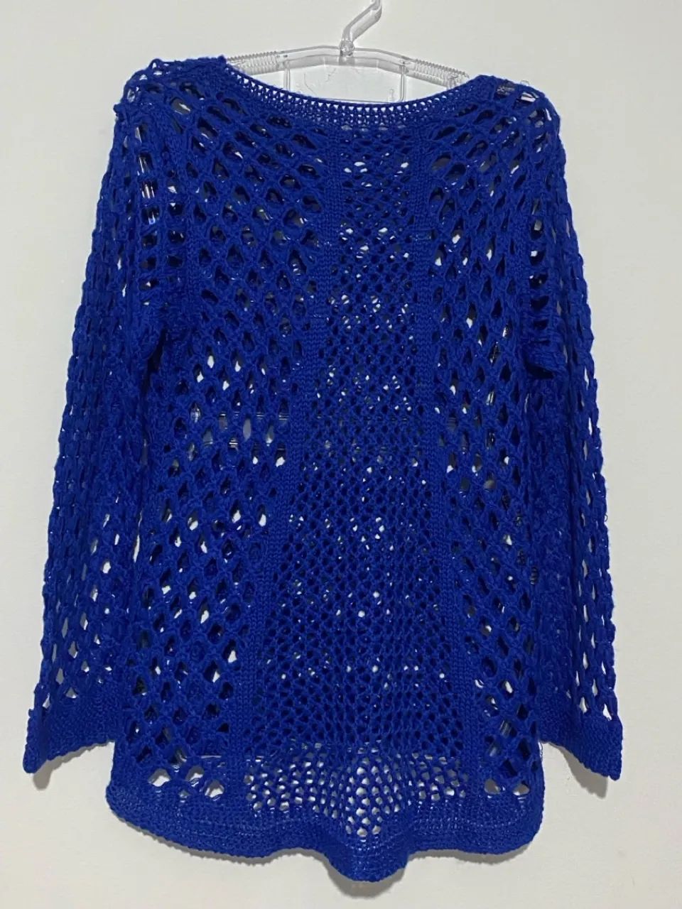 Suéter azul de crochê feminino - Foto 3