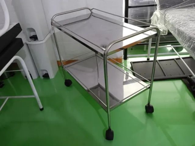 Carrinho auxiliar Salutem móveis hospitalares em Aço / Inox Cinza 89 cm x 95 cm x 52 cm - Foto 3