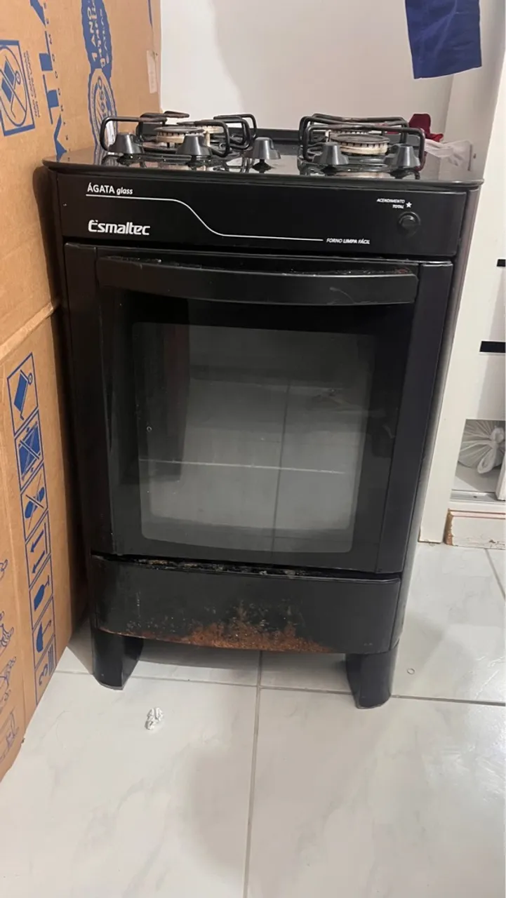 Vendo Fogão 4 bocas esmaltec