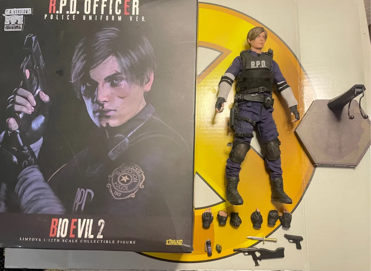 Action Figure Leon R.P.D. Officer - Bio RE2