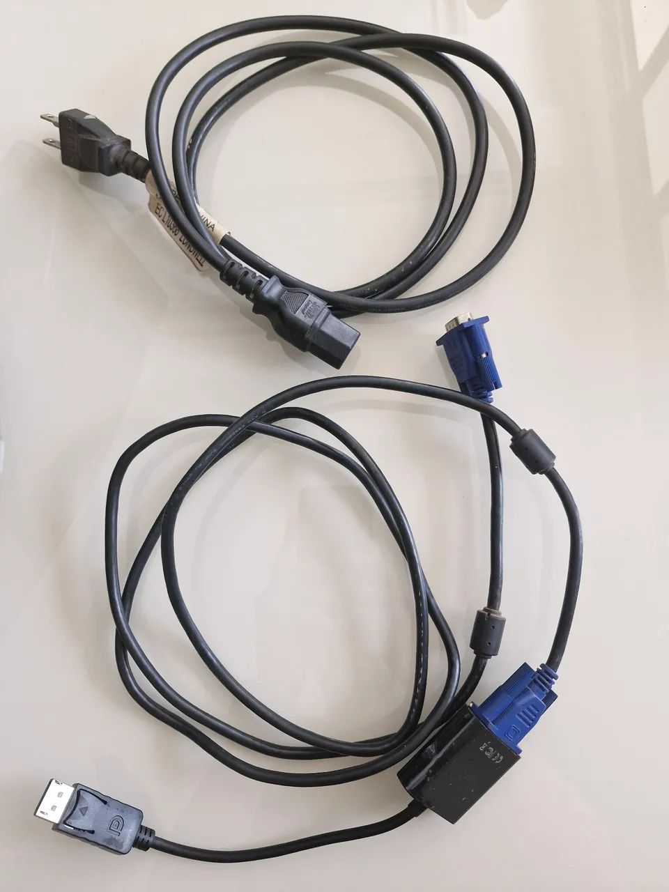 Monitor Samsung VGA 20' 60Hz 900p Bivolt + Cabo Displayport - Foto 5