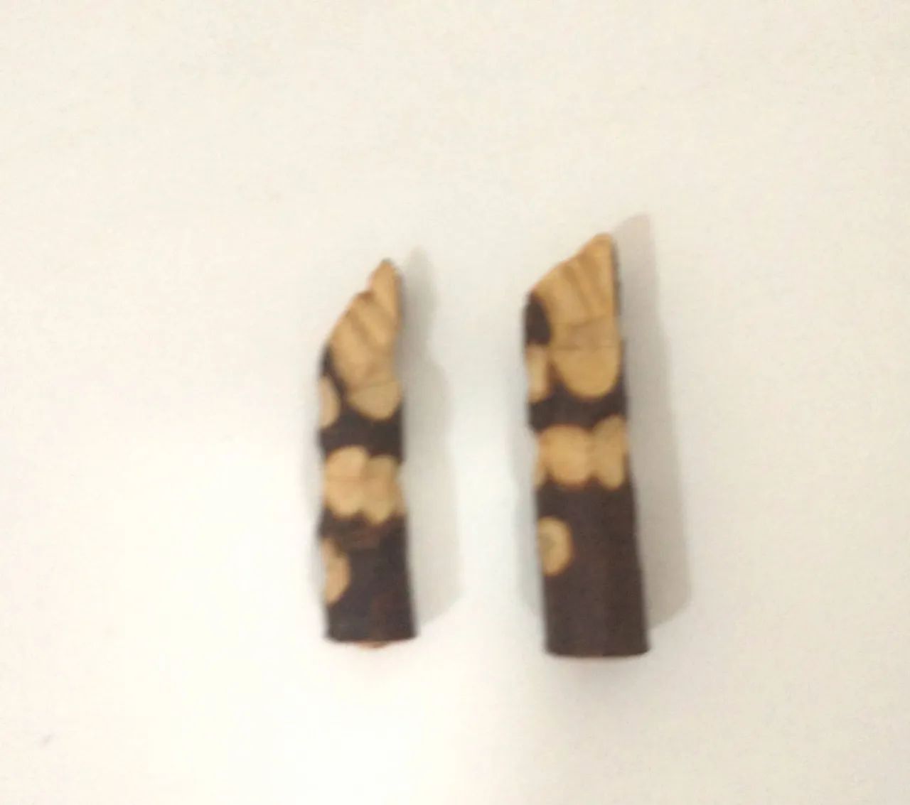 Duas figas da sorte Miniaturas de madeira - Foto 2