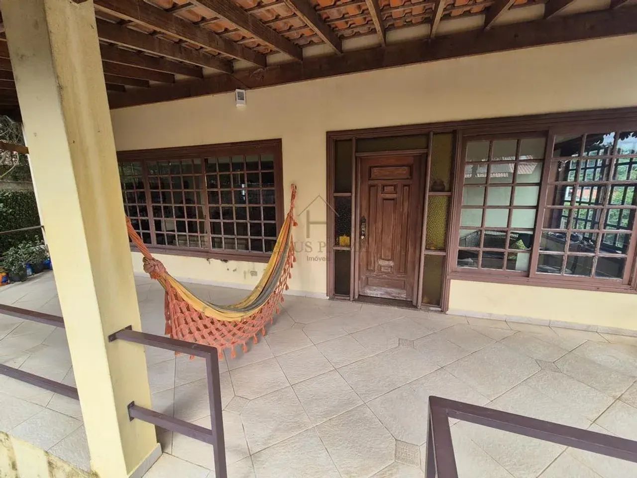 Casa à venda na Granja Viana, com 5 quartos, com 657.79 m² - Foto 2