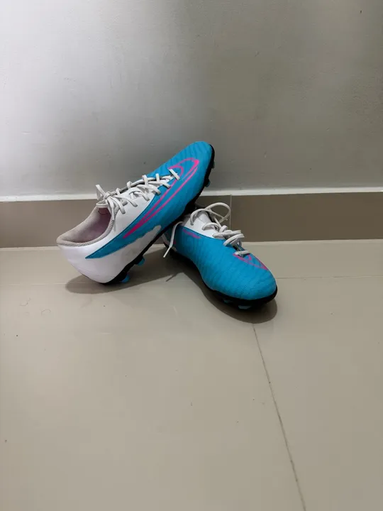 Chuteira Nike Phantom Gx Club Campo