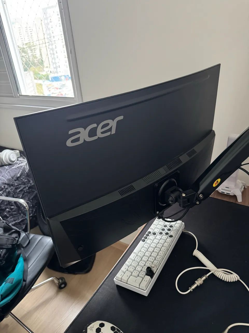 Monitor Gamer Acer Nitro 31.5" Zeroframe VA curva Full HD - Foto 2