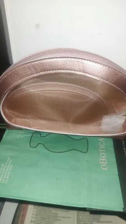 Necessaire 2 em 1 Rosa Dourada Boticario  - Foto 3